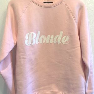 light pink sweatshirt “blonde”